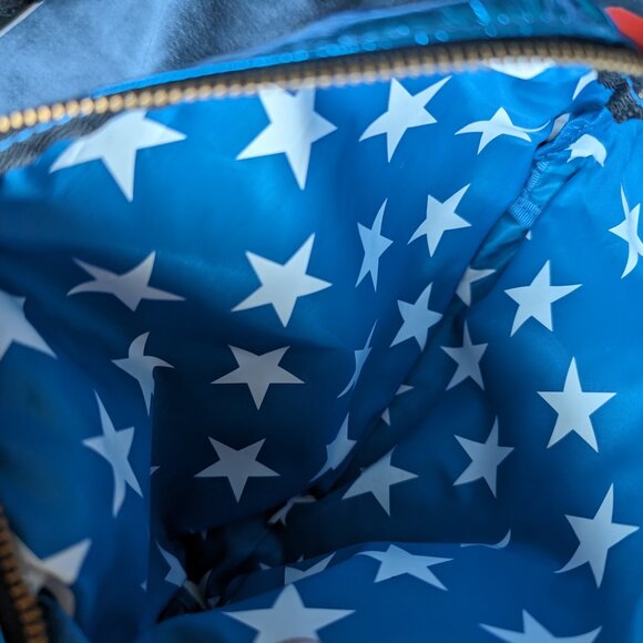 M.A.C. x Wonder Woman Cosmetics Bag Small Blue - Picture 4 of 4